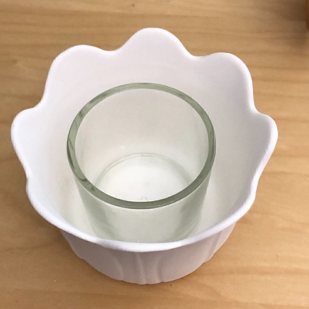 New PARTYLITE Garden Blossoms Ivory & Clear Votive Holder Pair - Picture 5 of 9